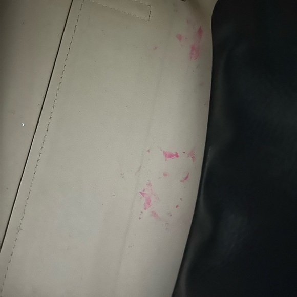 Gorgeous Burberry Belt Buckle Tote - Picture 8 of 11